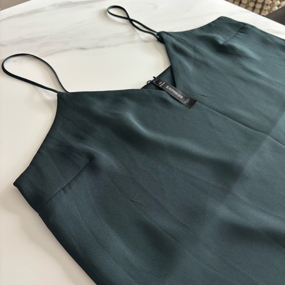 Express Deep Green Women's Camisole Top sz M - Picture 8 of 8